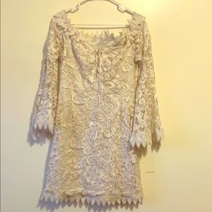 Very sexy off shoulder lace dress!